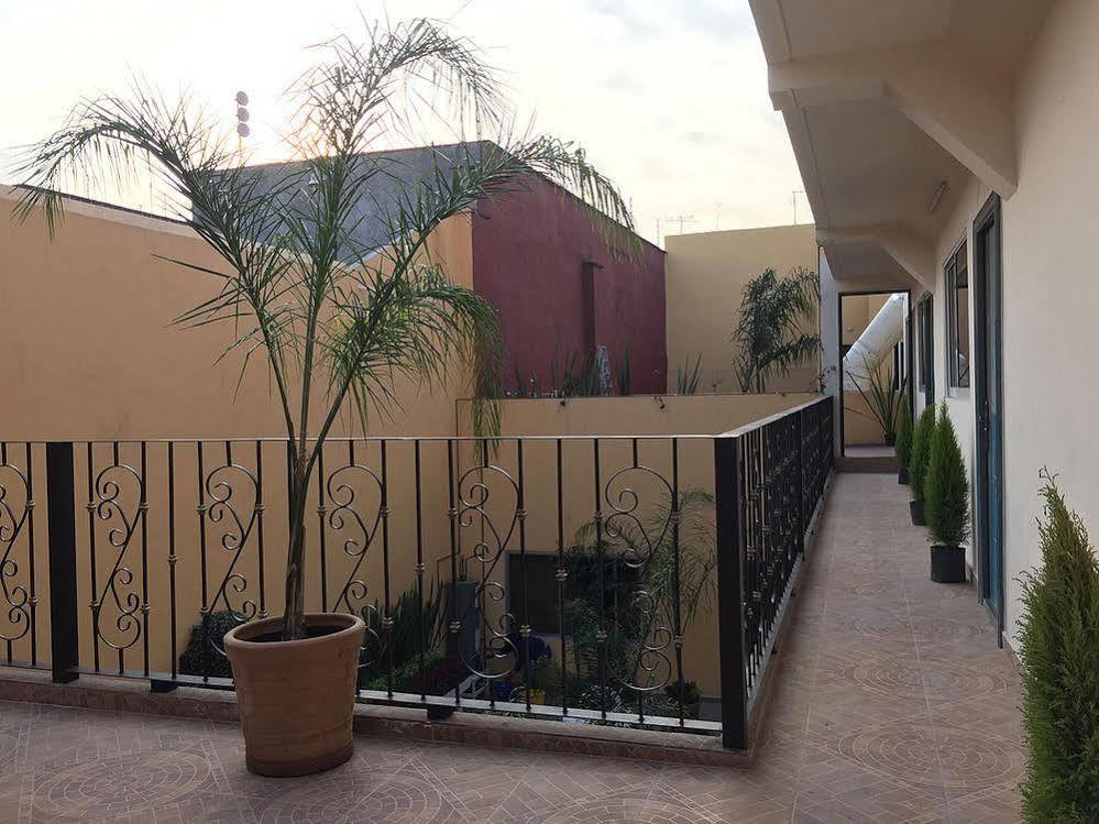 Oyo Hostel Oasis Centro Cerca Del Hospital Issste Hospital Jose Ma Morelos Mexico City Ngoại thất bức ảnh