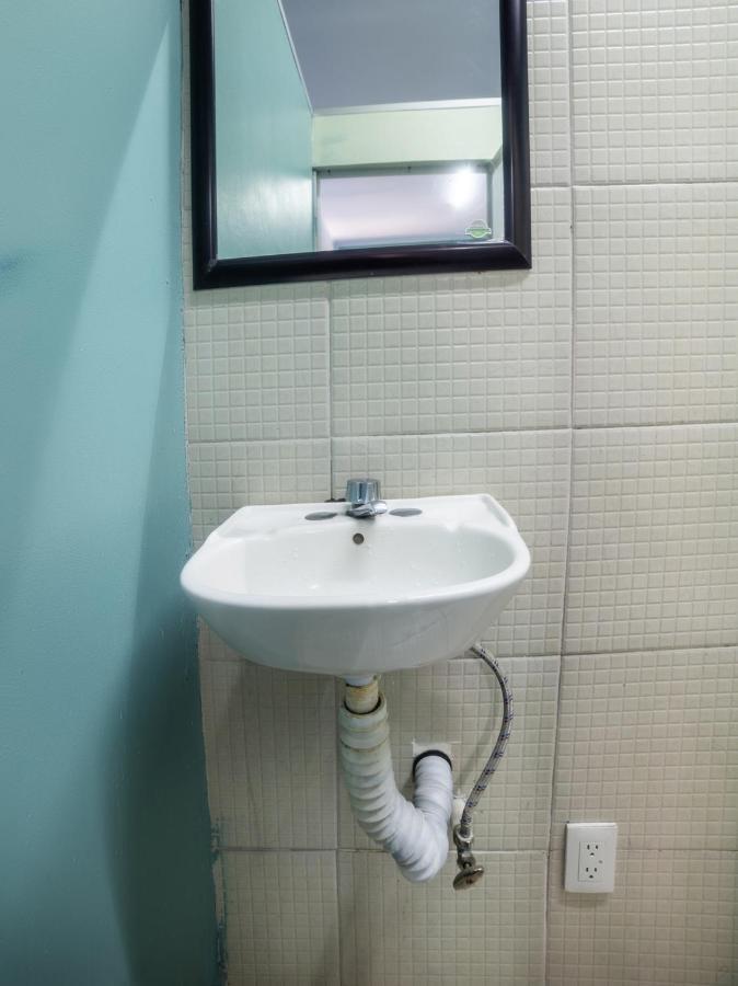 Oyo Hostel Oasis Centro Cerca Del Hospital Issste Hospital Jose Ma Morelos Mexico City Ngoại thất bức ảnh